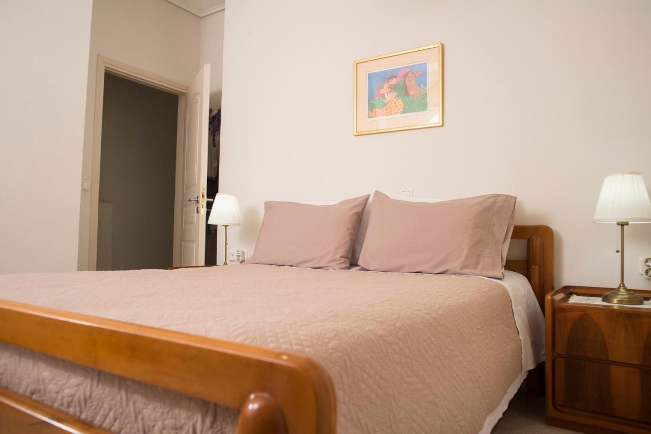 Maisonette With Garden In The Heart Of The Historical Kalamata Center Bagian luar foto